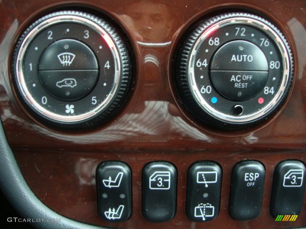 2004 Mercedes-Benz ML 500 4Matic Controls Photo #50449076