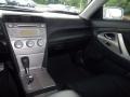 Super White - Camry SE Photo No. 14