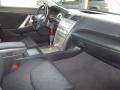 Super White - Camry SE Photo No. 17