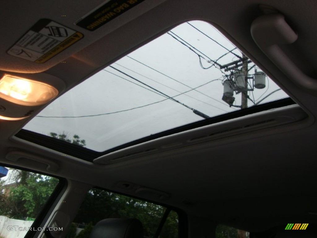 2004 Mercedes-Benz ML 500 4Matic Sunroof Photos