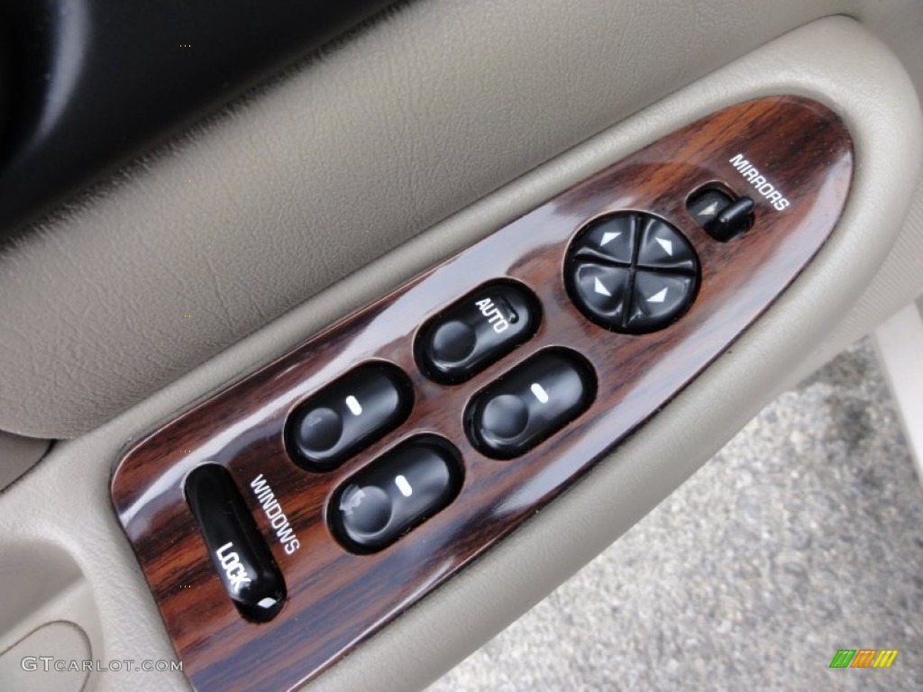 2000 Buick Regal LS Controls Photo #50451752