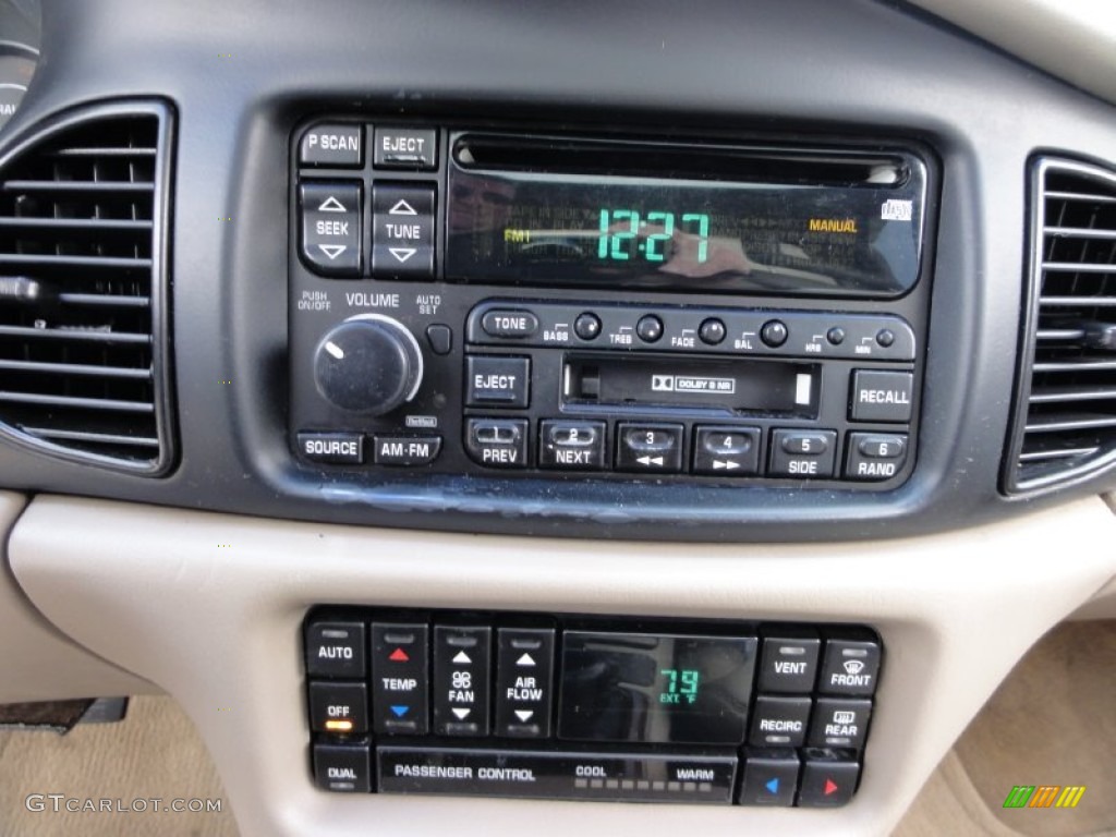 2000 Buick Regal LS Controls Photo #50452232
