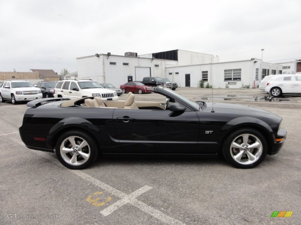 2006 Mustang GT Premium Convertible - Black / Light Parchment photo #7