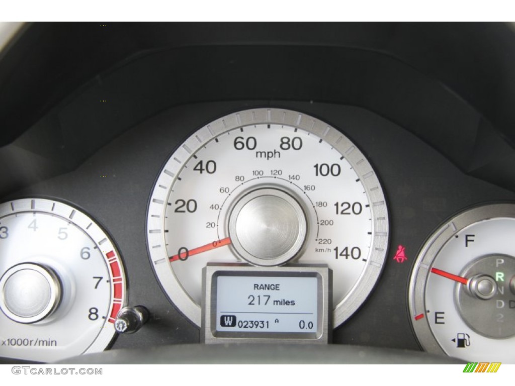 2011 Honda Pilot Touring 4WD Gauges Photo #50453378