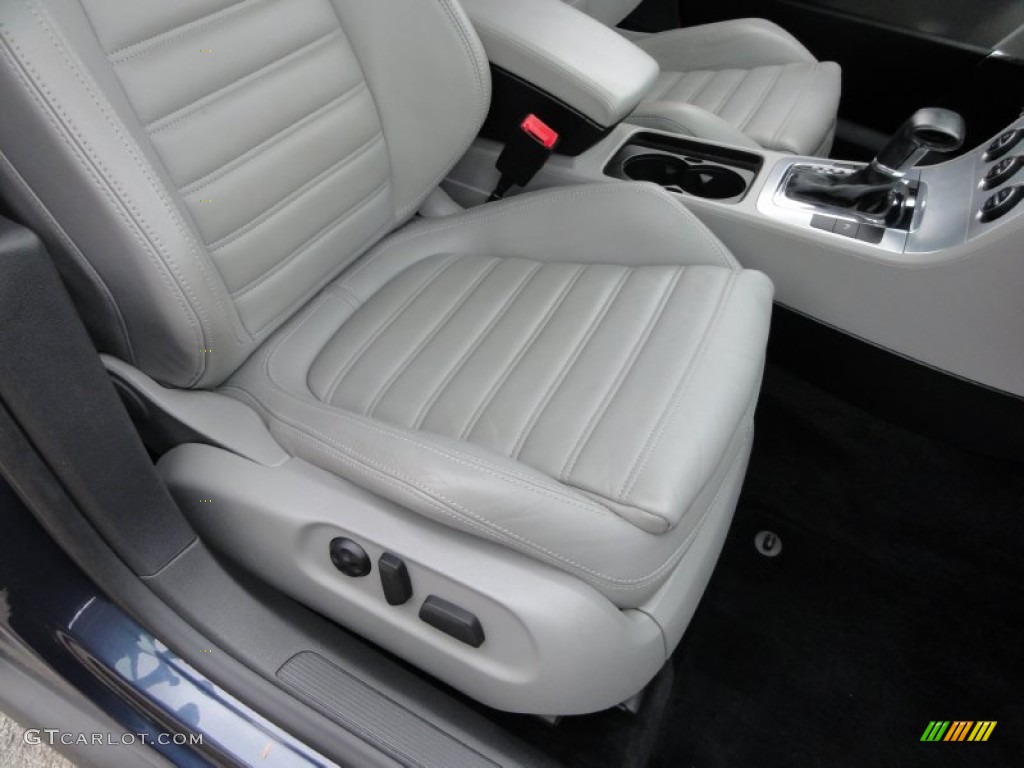 Classic Grey Interior 2006 Volkswagen Passat 3.6 4Motion Sedan Photo #50453513