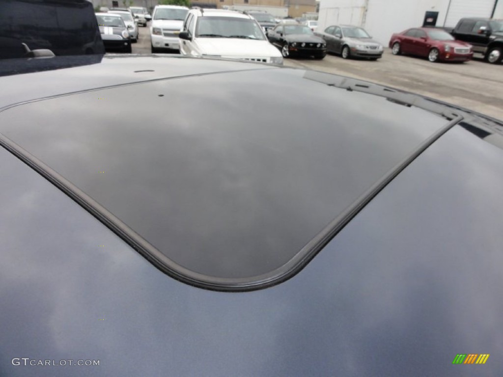 2006 Volkswagen Passat 3.6 4Motion Sedan Sunroof Photos