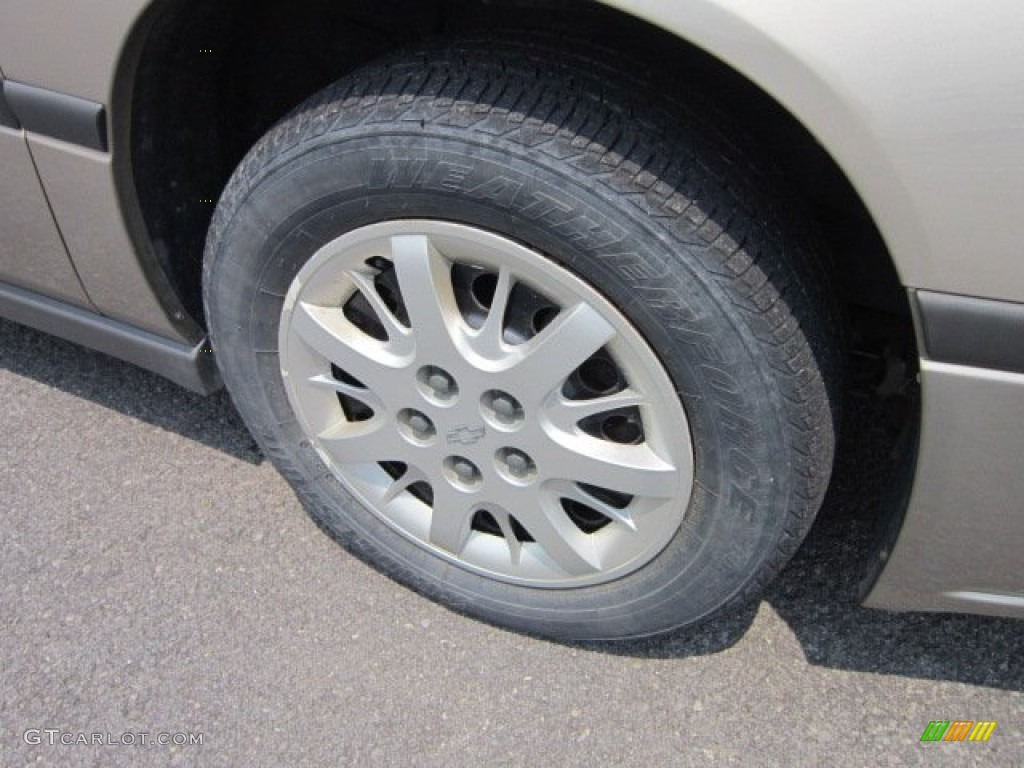 2002 Impala  - Sandrift Metallic / Neutral photo #9