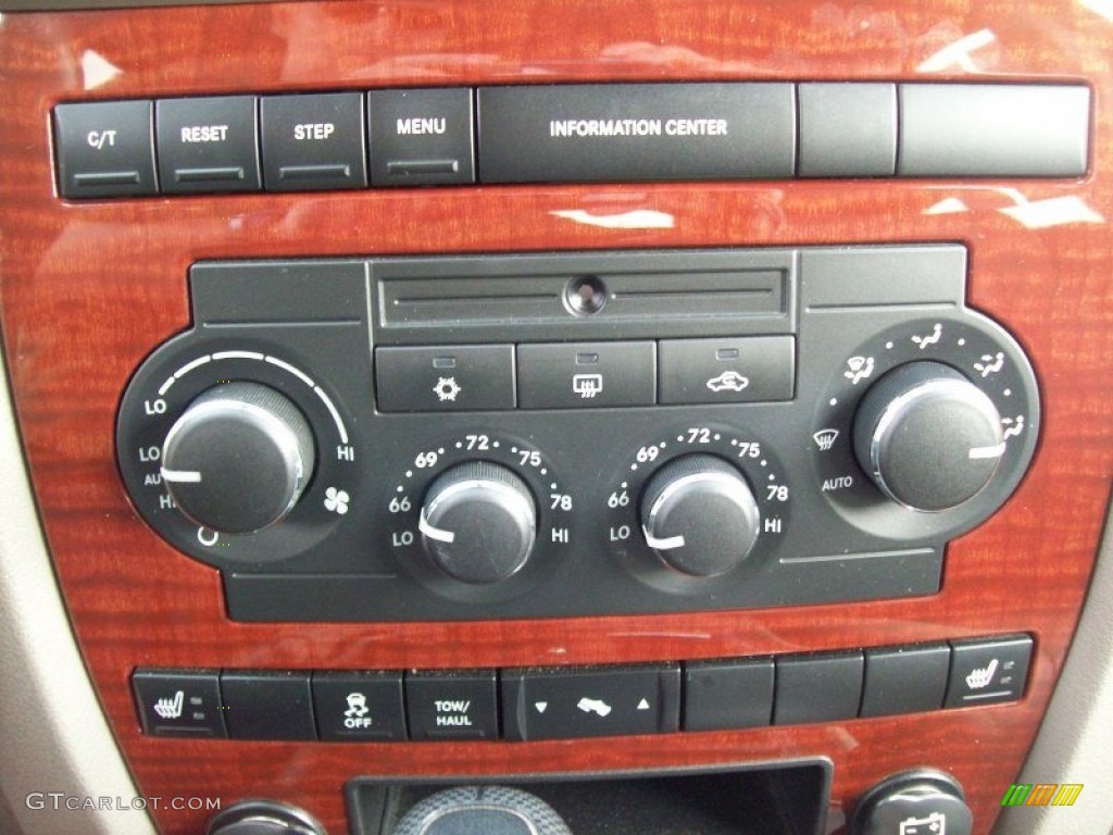 2007 Grand Cherokee Limited 4x4 - Red Rock Crystal Pearl / Dark Khaki/Light Graystone photo #27