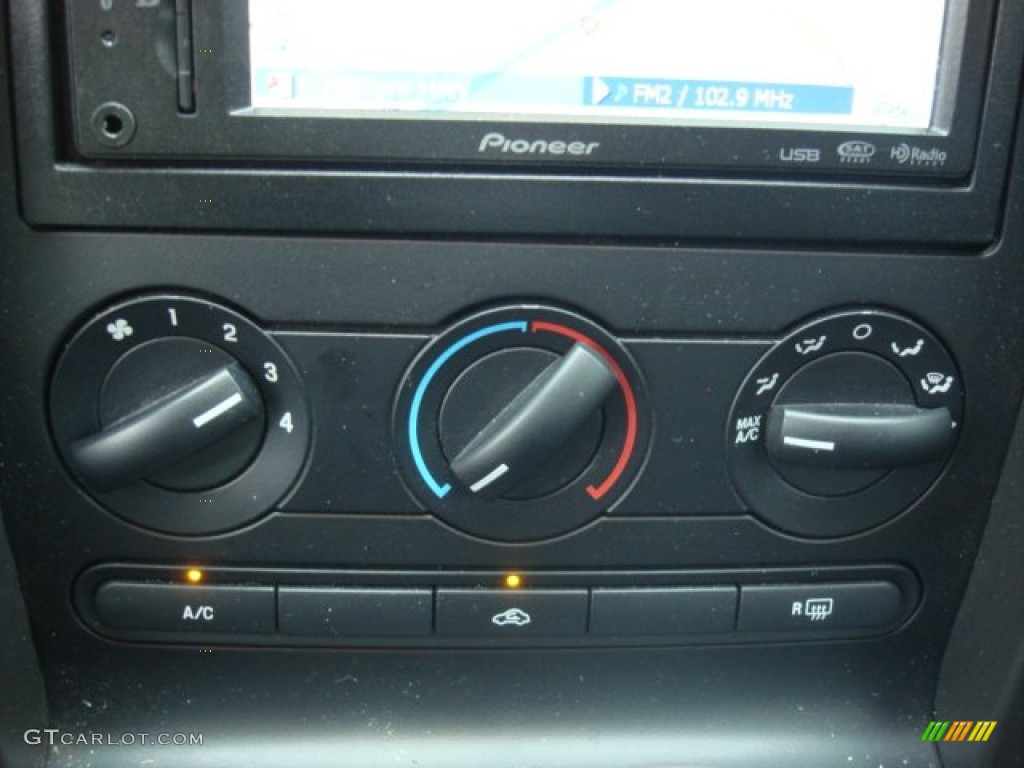 2006 Ford Mustang GT Premium Coupe Controls Photo #50460734