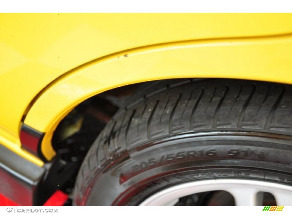 2003 Impreza WRX Sedan - Sonic Yellow / Black photo #19