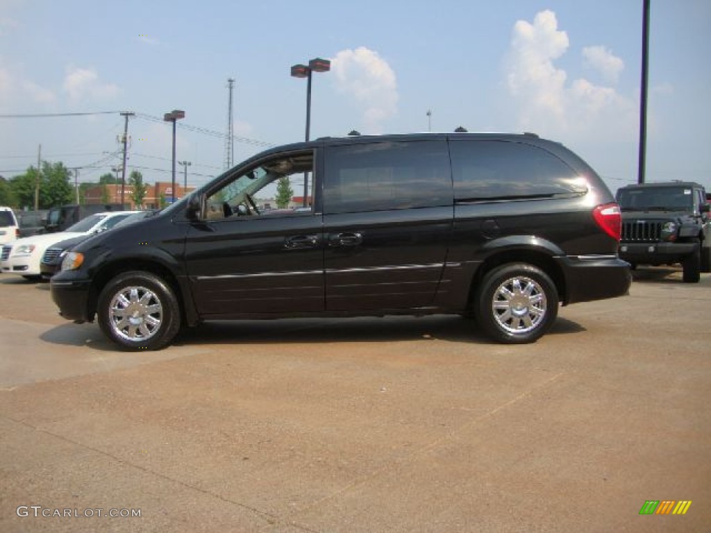 Brilliant Black 2005 Chrysler Town & Country Limited Exterior Photo #50465585