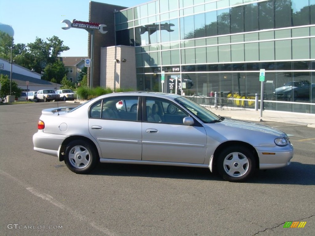 2001 Malibu LS Sedan - Galaxy Silver Metallic / Gray photo #1