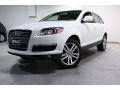 Calla White - Q7 3.6 Premium quattro Photo No. 1