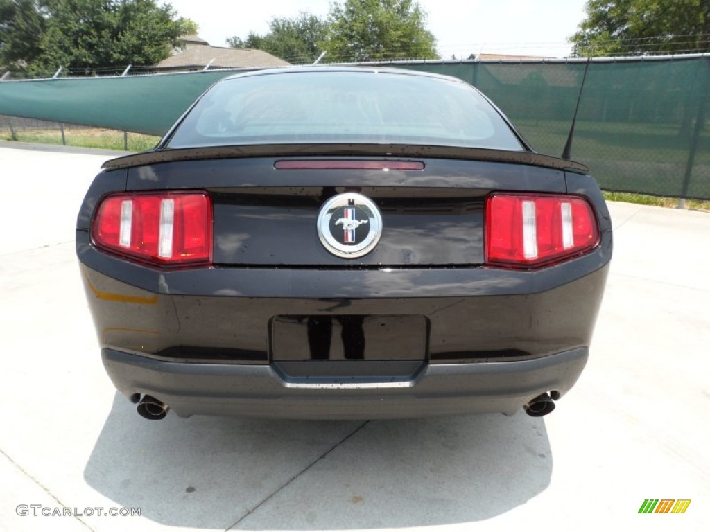 2012 Mustang V6 Coupe - Lava Red Metallic / Charcoal Black photo #4