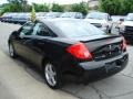 Black - G6 V6 Sedan Photo No. 6