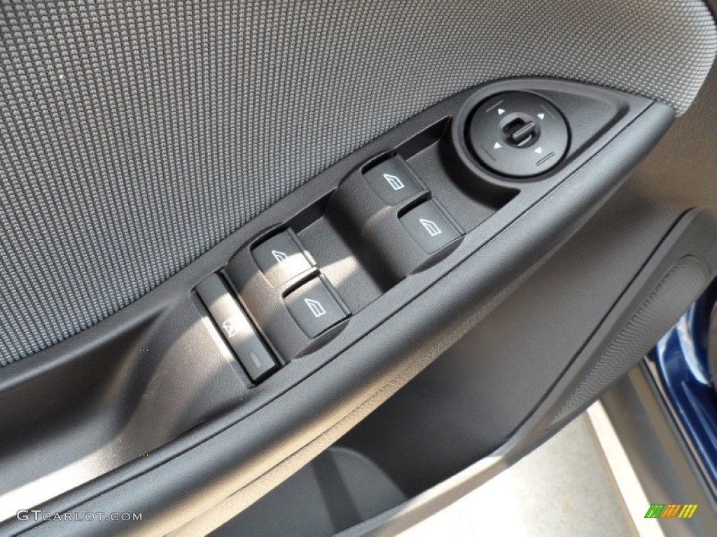 2012 Ford Focus SE SFE Sedan Controls Photo #50470756