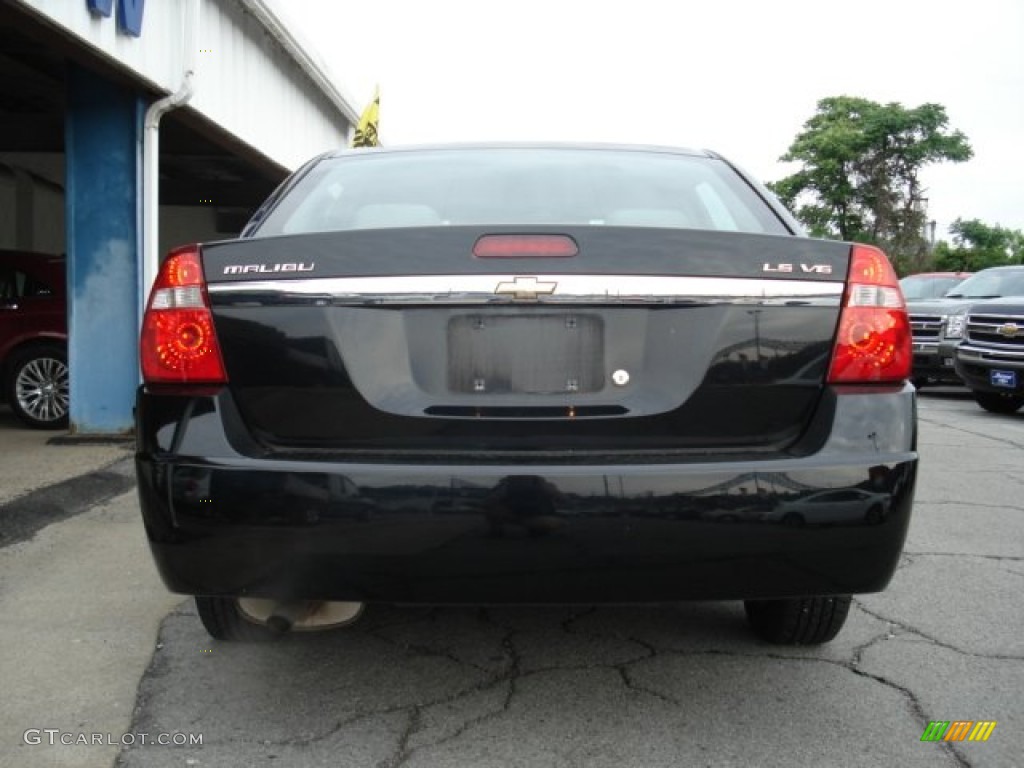 2005 Malibu LS V6 Sedan - Black / Gray photo #7