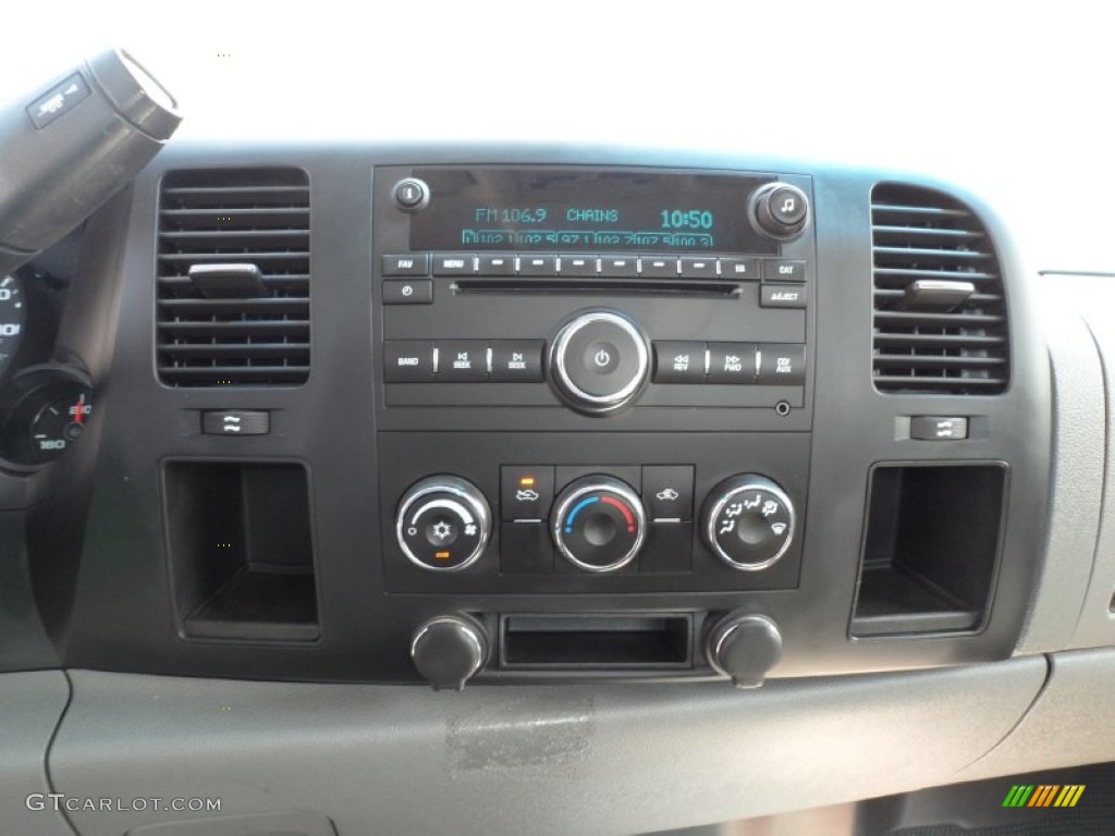 2008 Chevrolet Silverado 1500 LS Regular Cab 4x4 Controls Photo #50474470