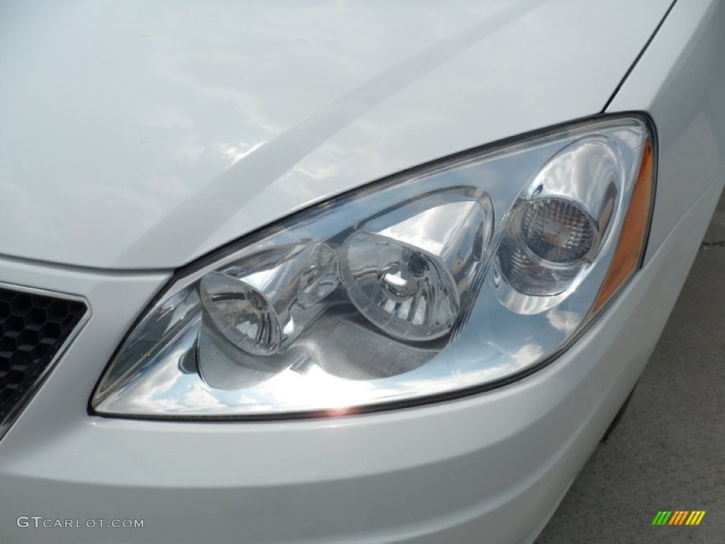 2010 G6 Sedan - Summit White / Ebony photo #10