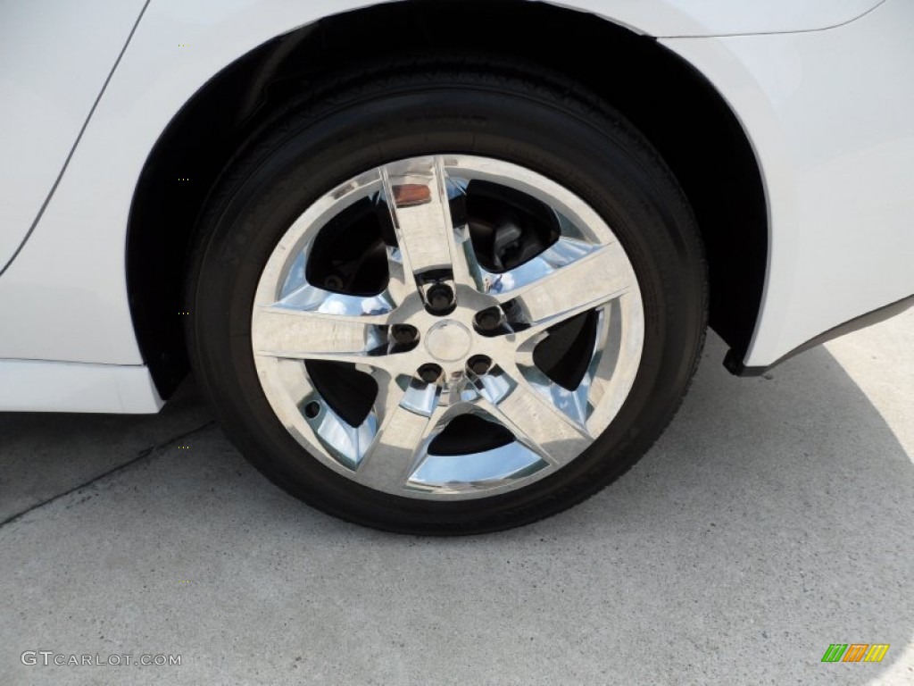 2010 G6 Sedan - Summit White / Ebony photo #14
