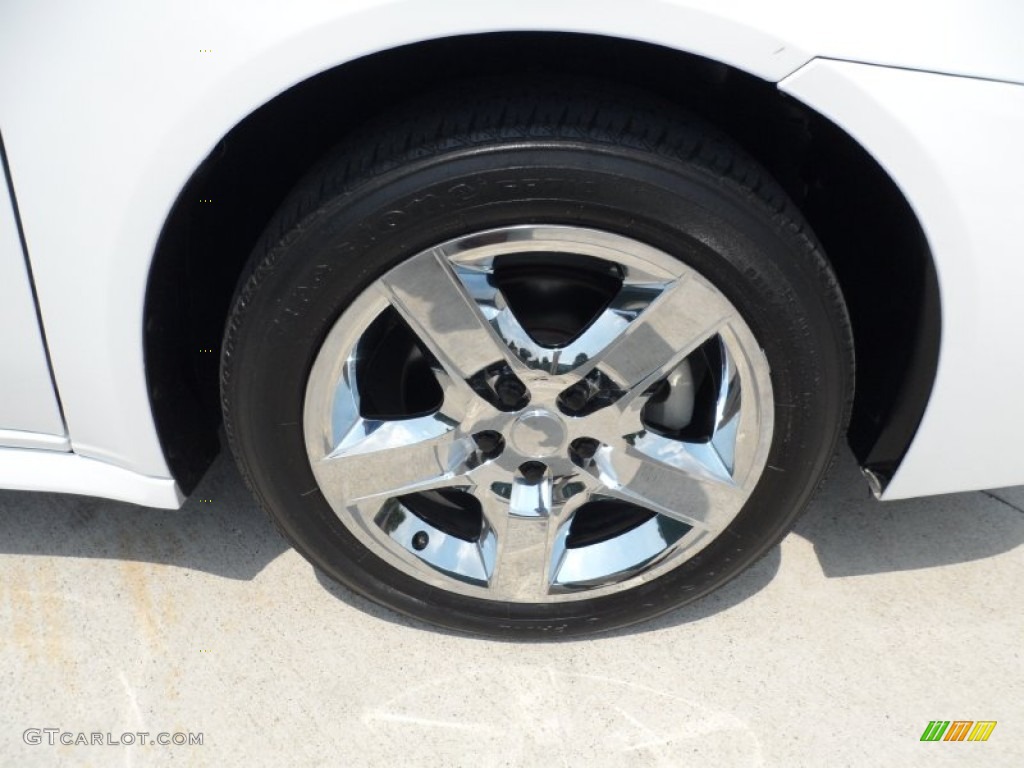 2010 G6 Sedan - Summit White / Ebony photo #16