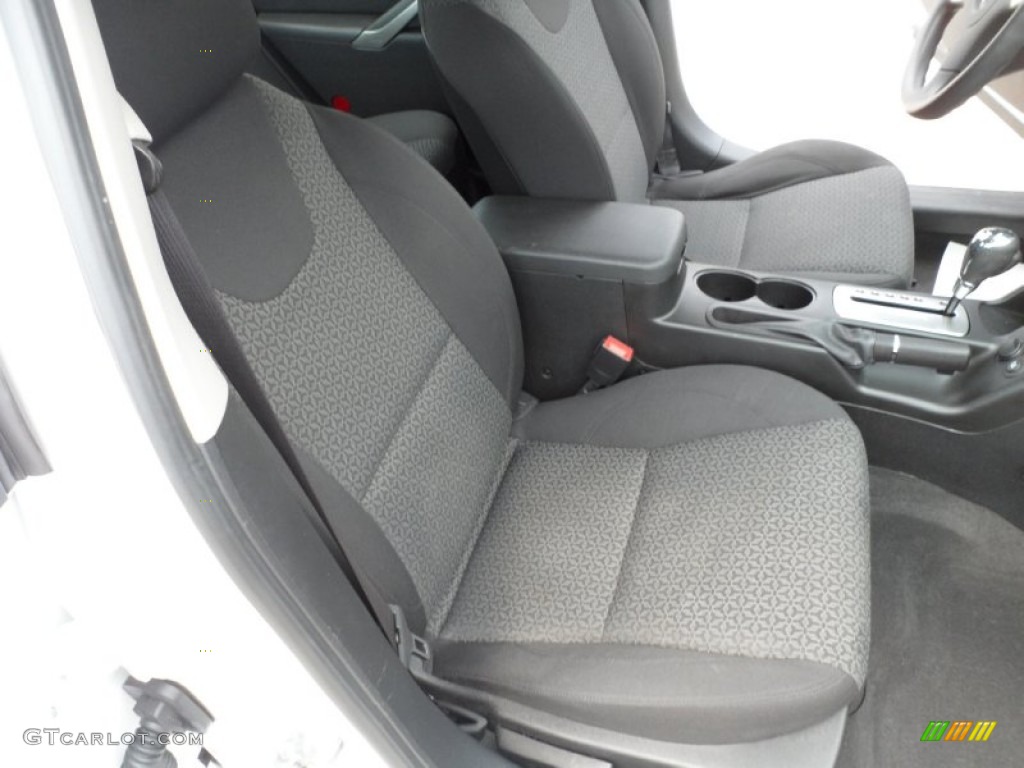 2010 G6 Sedan - Summit White / Ebony photo #28