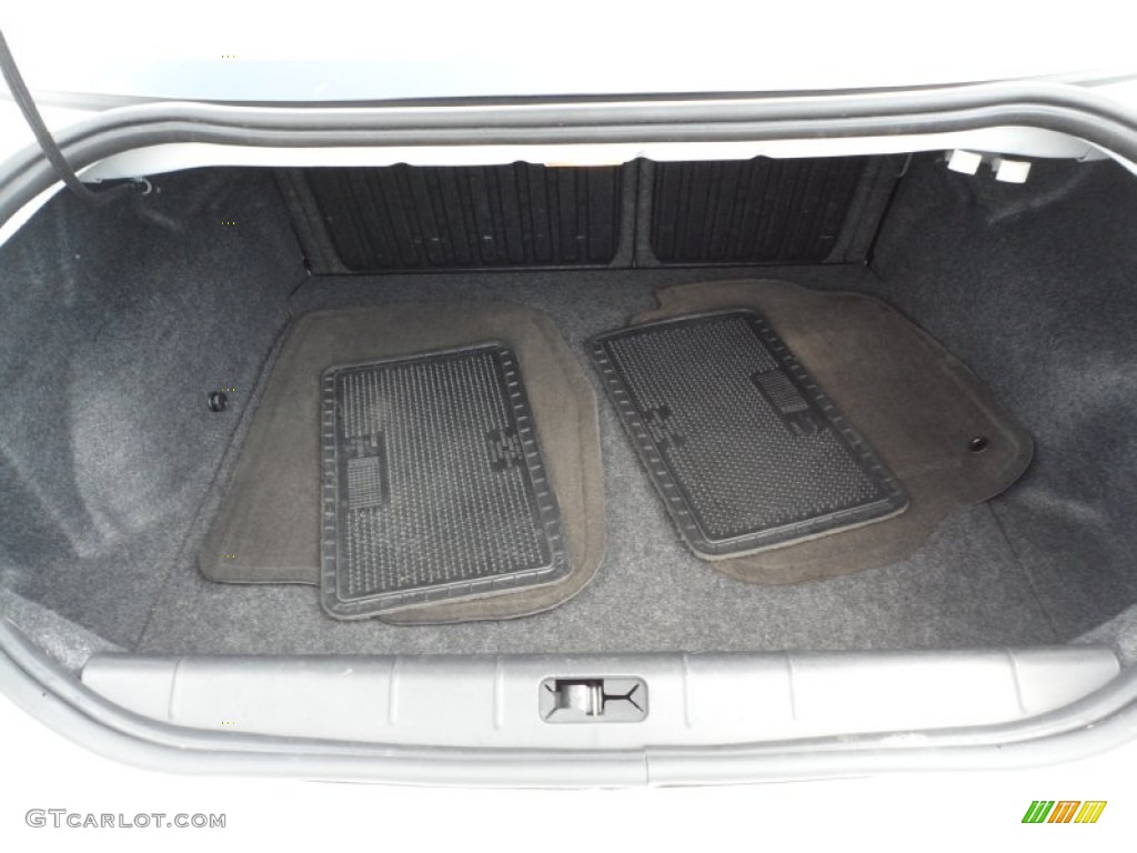 2010 G6 Sedan - Summit White / Ebony photo #31