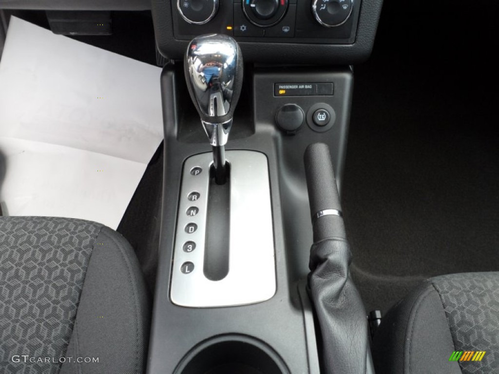 2010 G6 Sedan - Summit White / Ebony photo #42
