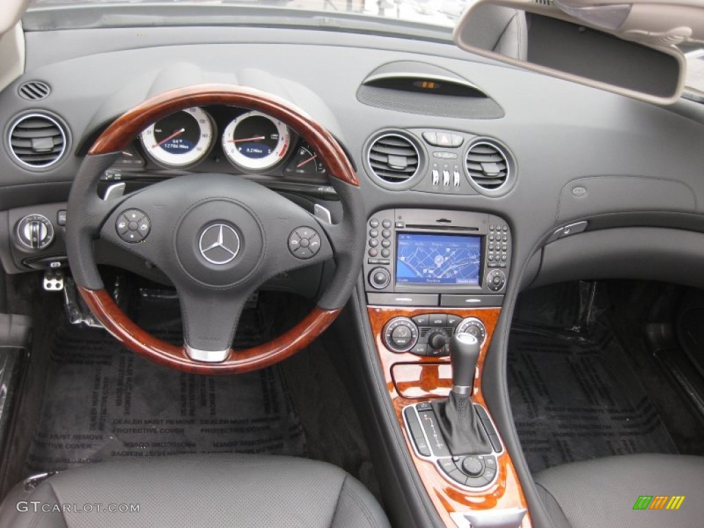 2009 Mercedes-Benz SL 550 Roadster Black Dashboard Photo #50475574