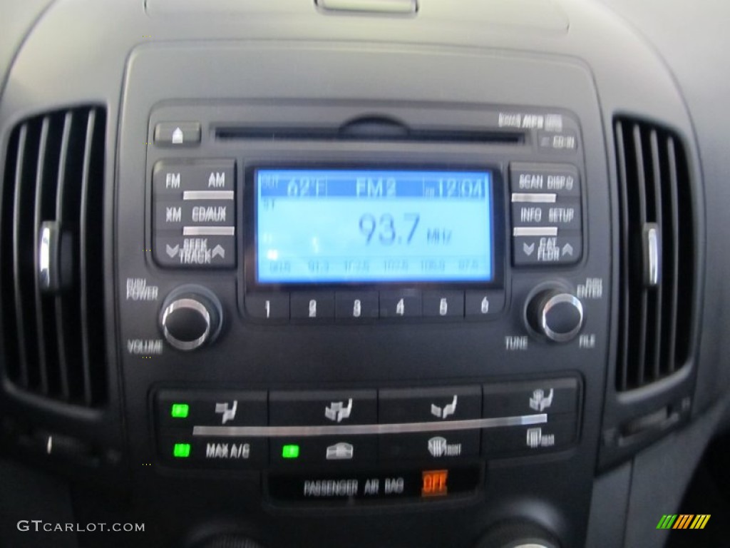 2009 Elantra Touring - Chilipepper Red / Black photo #10