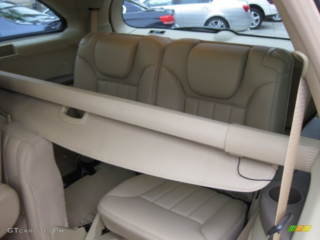 Cashmere Interior 2010 Mercedes-Benz R 350 4Matic Photo #50476396