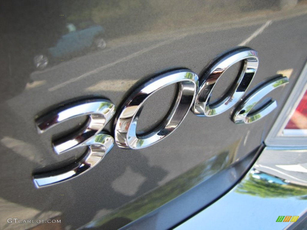 2011 Chrysler 300 C Hemi Marks and Logos Photo #50478664