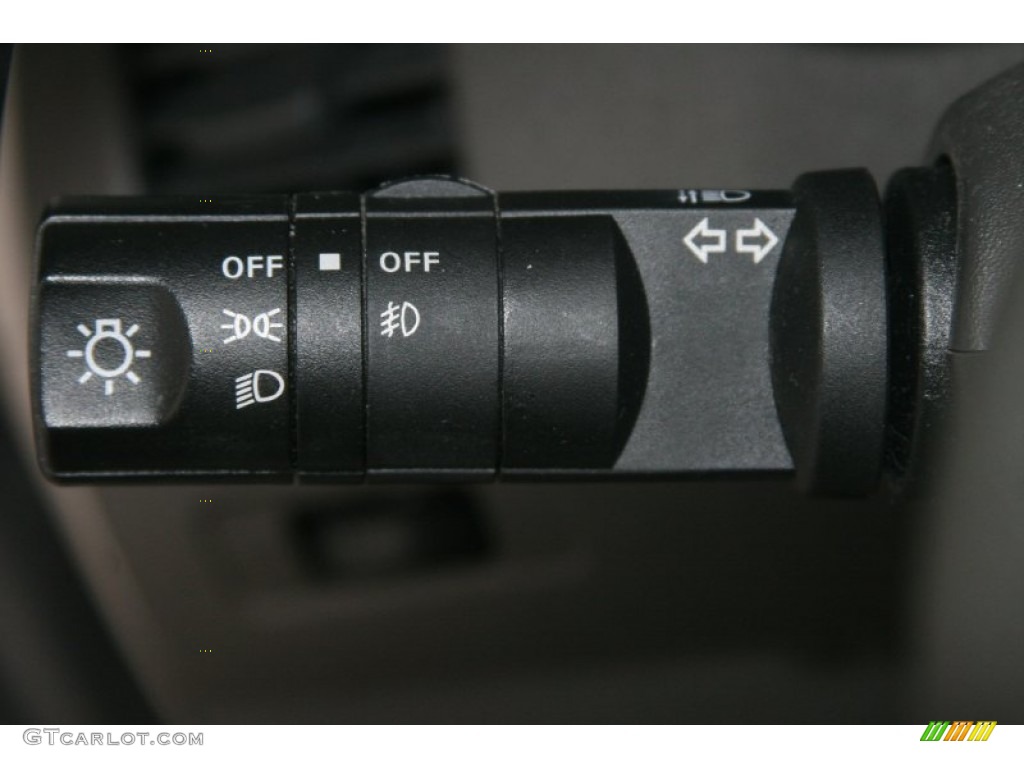 2007 Nissan Xterra Off Road 4x4 Controls Photo #50478745