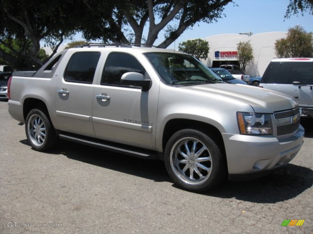 Silver Birch Metallic Chevrolet Avalanche