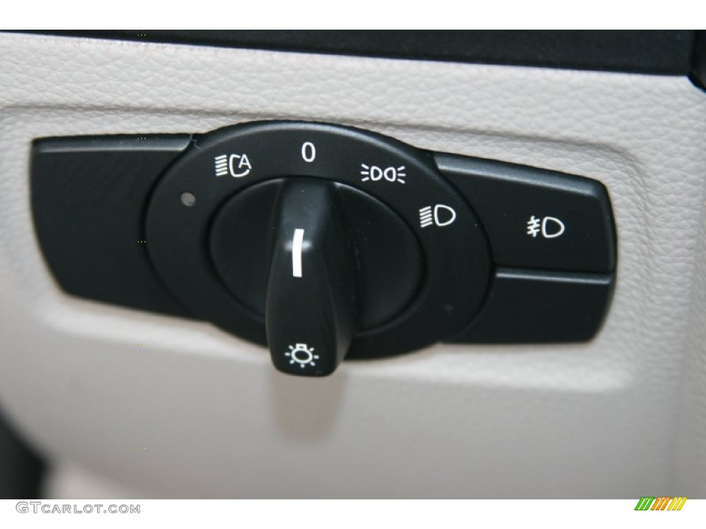 2008 BMW 1 Series 128i Convertible Controls Photo #50480440