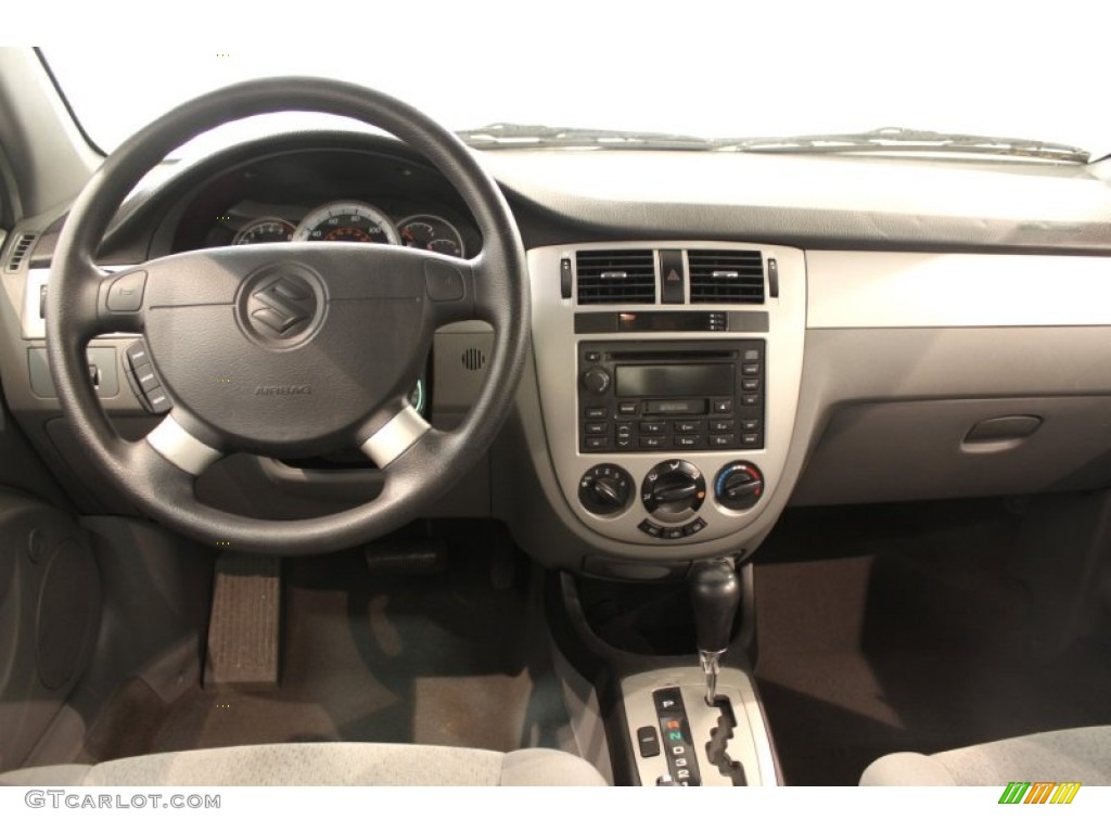 2004 Suzuki Forenza S Dashboard Photos