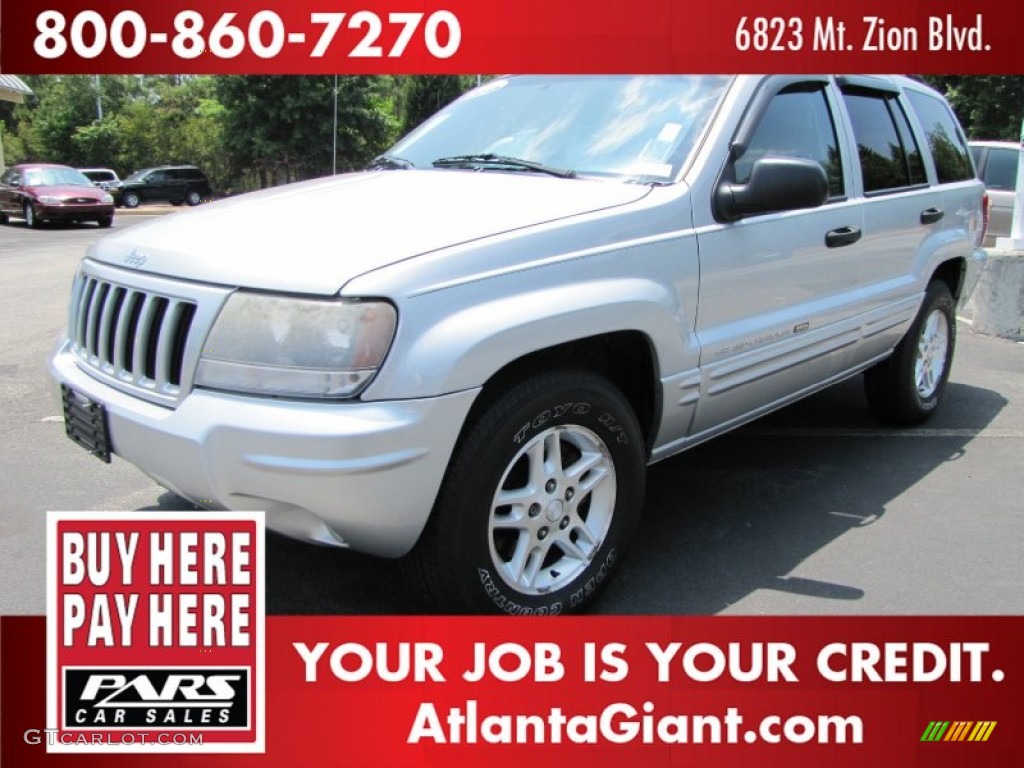 2004 Grand Cherokee Laredo - Bright Silver Metallic / Dark Slate Gray photo #1