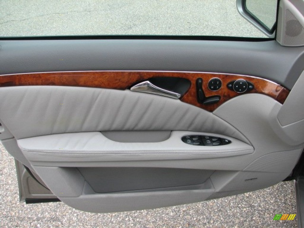 2004 Mercedes-Benz E 320 4Matic Wagon Door Panel Photos