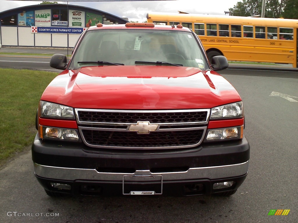 2006 Silverado 2500HD LS Crew Cab 4x4 - Victory Red / Dark Charcoal photo #2