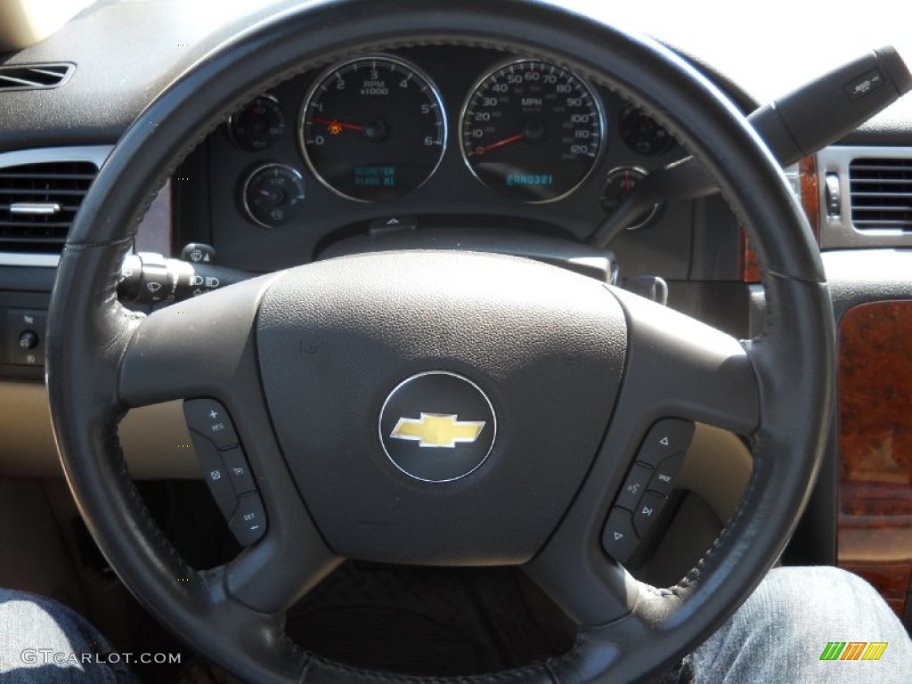 2007 Chevrolet Suburban 1500 LT Light Cashmere/Ebony Steering Wheel Photo #50487718