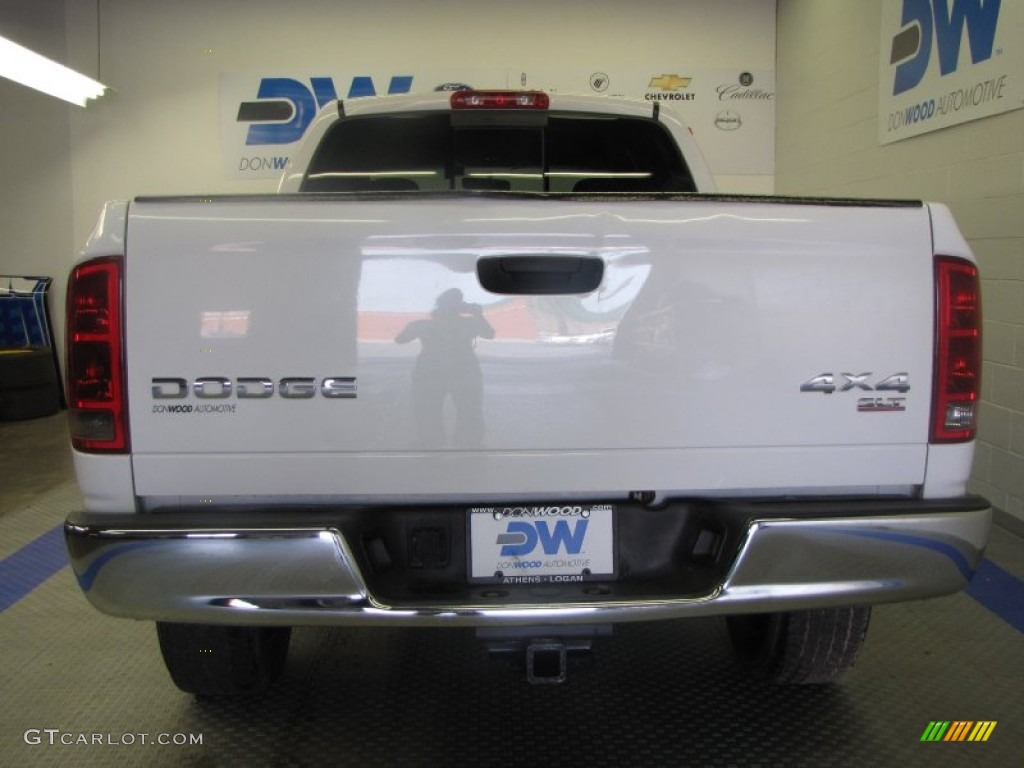 2004 Ram 1500 SLT Quad Cab 4x4 - Bright White / Dark Slate Gray photo #8