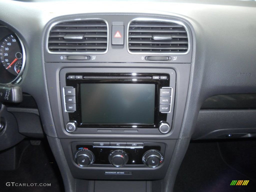 2011 Volkswagen Jetta TDI SportWagen Controls Photo #50488108