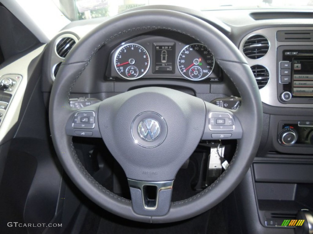 2011 Volkswagen Tiguan SE Charcoal Steering Wheel Photo #50488438