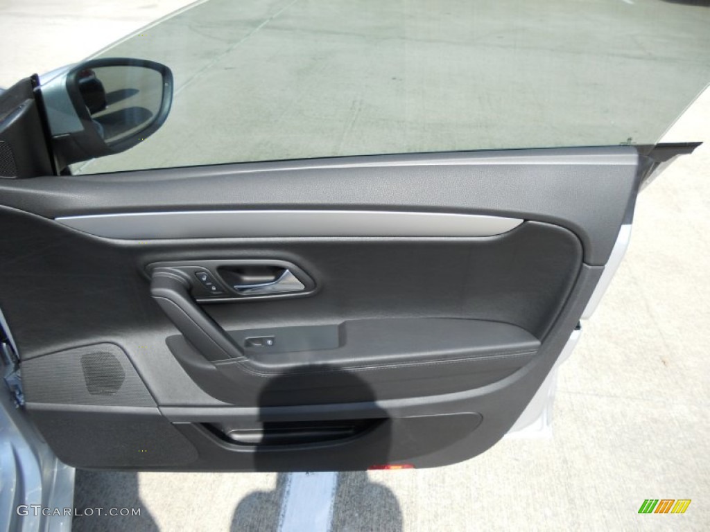 2012 Volkswagen CC Sport Black Door Panel Photo #50488735