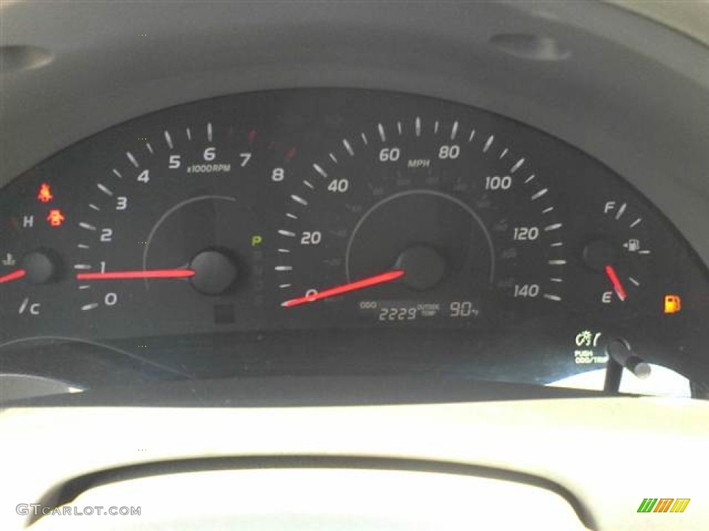 2011 Camry  - Super White / Bisque photo #9