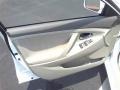 Super White - Camry  Photo No. 12