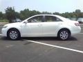 Super White - Camry  Photo No. 18