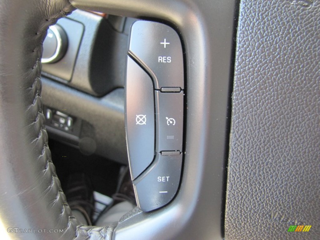 2009 Chevrolet Silverado 3500HD LTZ Crew Cab 4x4 Controls Photo #50491363