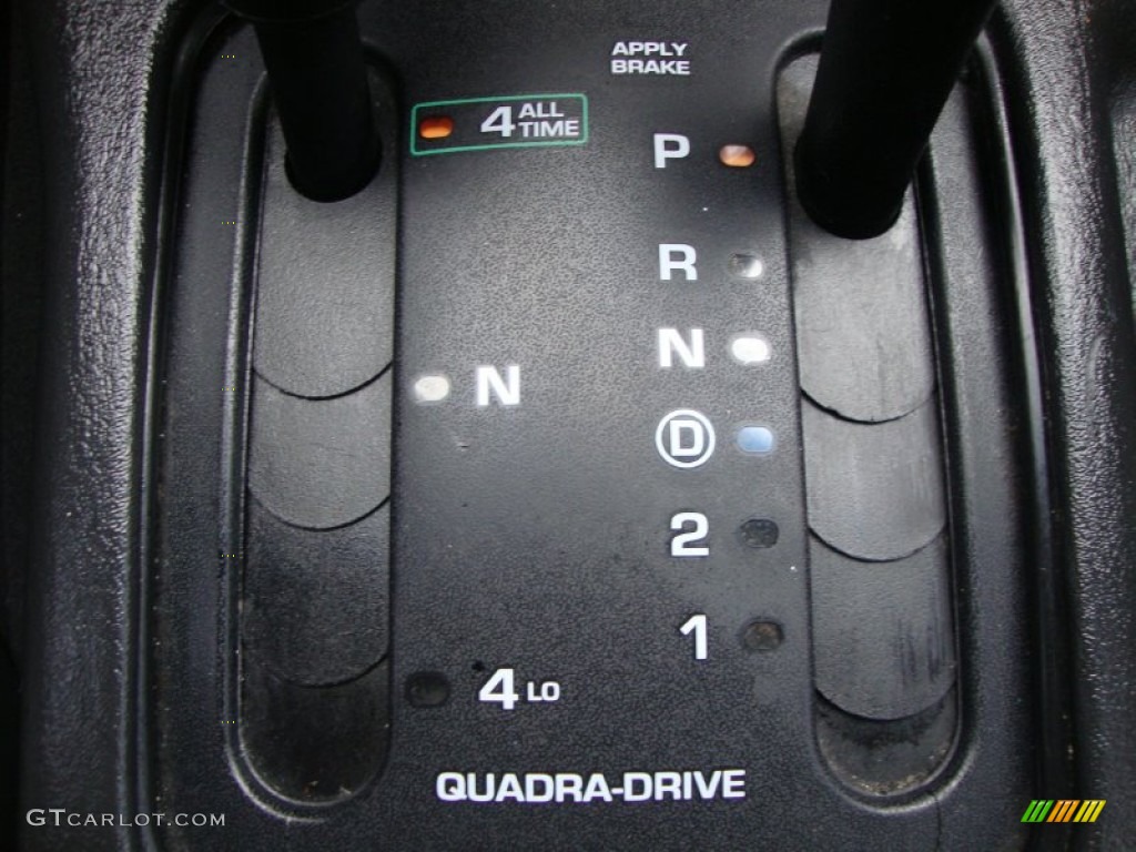 2004 Jeep Grand Cherokee Overland 4x4 5 Speed Automatic Transmission Photo #50494555