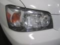 Super White - Highlander V6 4WD Photo No. 6